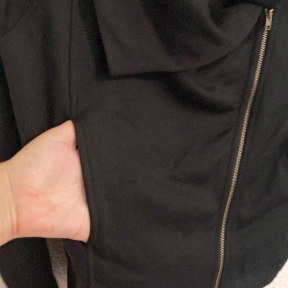 NWT-Chic as F-ck- Black moto zip jacket- size medium - Picture 3 of 9